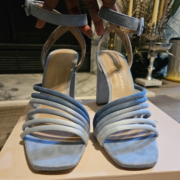 Blue Ombre Strappy suede Chunky Heels 💙🩵🤍 - Picture 8 of 10